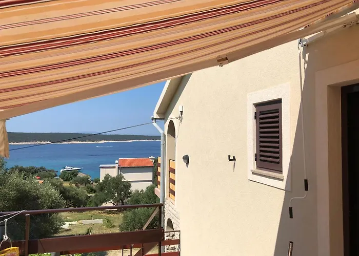 Anamar 3*